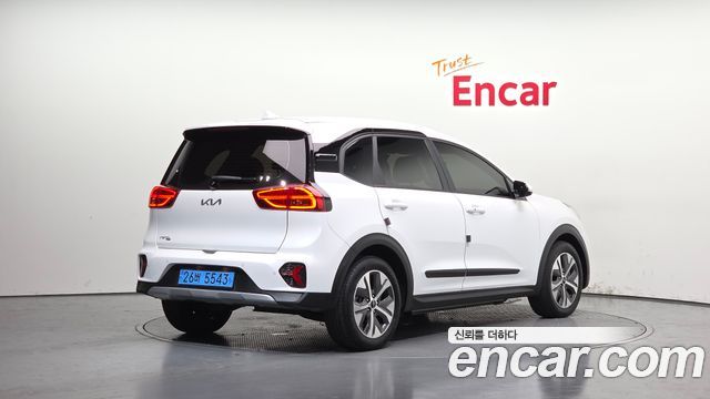 Kia Niro Earth - фото 1