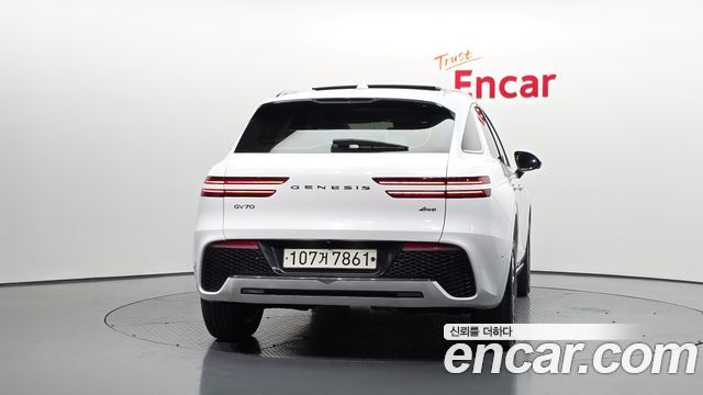 Genesis GV70 2.2 Diesel AWD - фото 3