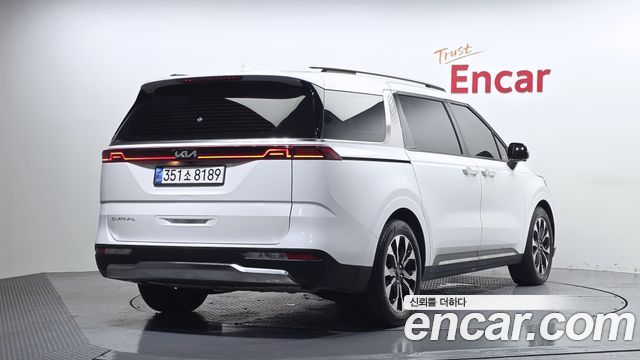 Kia Carnival 4-го поколения 9-Seater Noblesse - фото 1