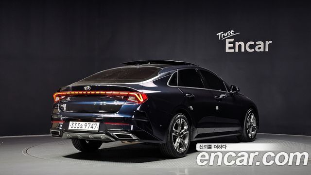 Kia K5 3-го поколения 2.0 Signature - фото 1