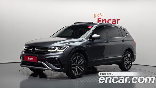 Volkswagen Tiguan 2.0 TSI Prestige - фото 0