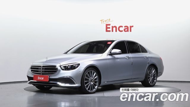 Mercedes-Benz E-Class W213 E450 4MATIC Exclusive - фото 0