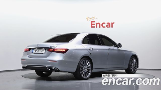 Mercedes-Benz E-Class W213 E450 4MATIC Exclusive - фото 1