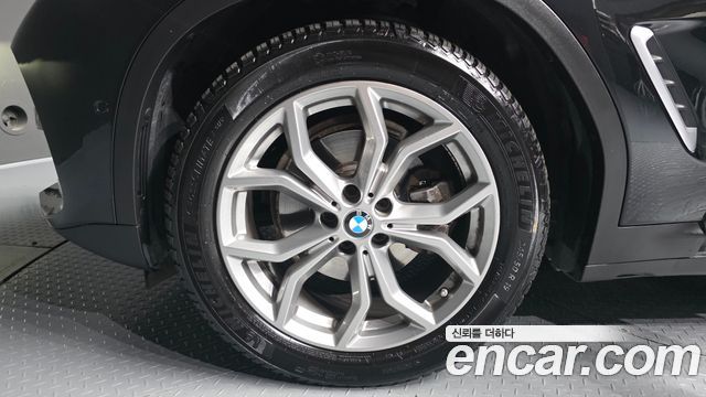 BMW X4 G02 xDrive20i xLine - фото 4