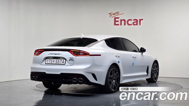 Kia Stinger 2.0 Turbo 2WD Platinum - фото 1