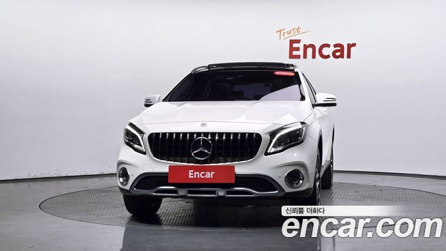 Mercedes-Benz GLA-Class X156 GLA220 Premium - фото 1