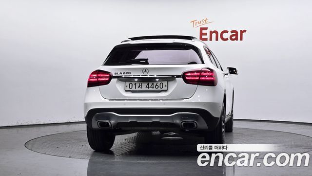 Mercedes-Benz GLA-Class X156 GLA220 Premium - фото 2