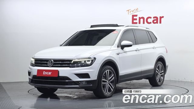Volkswagen Tiguan 2.0 TDI Prestige - фото 0
