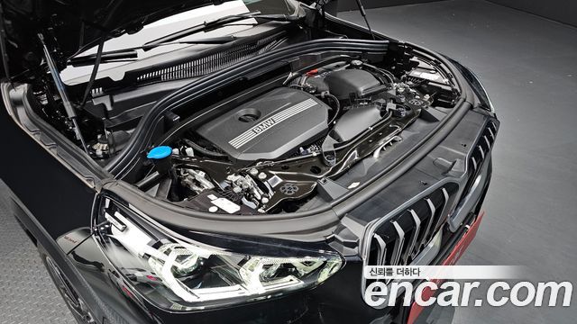 BMW X1 U11 xDrive 20i M Sport - фото 4