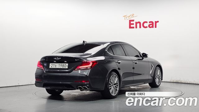 Genesis G70 2.0T Advanced - фото 1