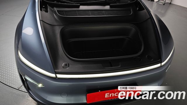 Tesla Model Y Long Range AWD - фото 4