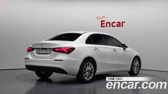 Mercedes-Benz A-Class W177 A220 Sedan - фото 1