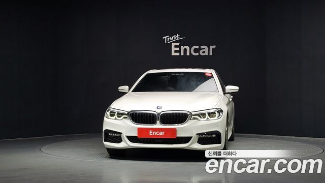 BMW 5-Series G30 530i M Sport Package Plus - фото 2