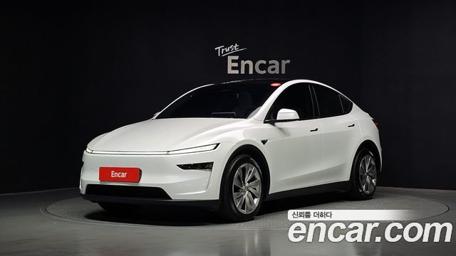 Tesla Model Y RWD - фото 0