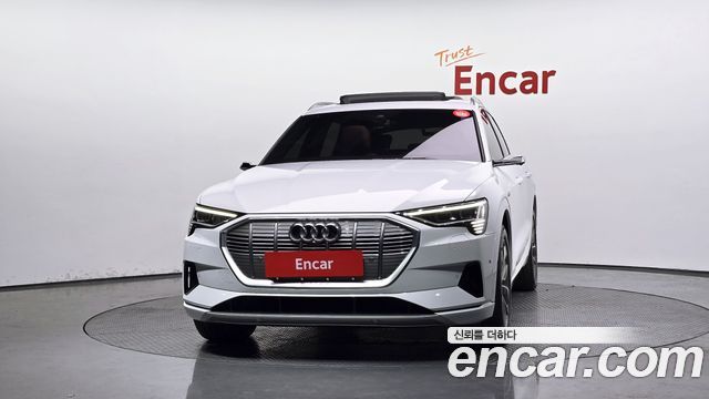 Audi e-tron 55 Quattro - фото 2
