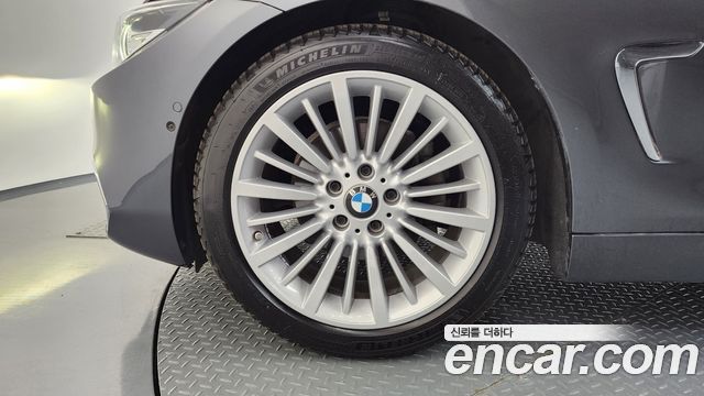 BMW 4-Series F32 420d Luxury GranCoupe - фото 4