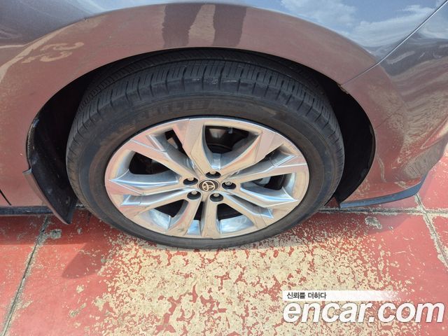 Toyota Sienna 4-го поколения 2.5 Hybrid 2WD - фото 4