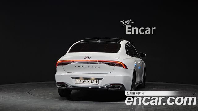 Hyundai Grandeur Новый IG 3.0 LPi Rent Car Modern - фото 2
