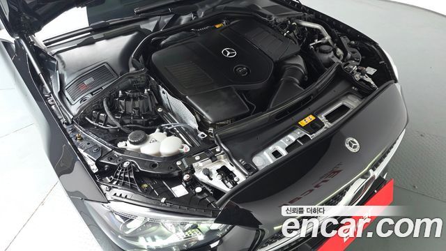 Mercedes-Benz C-Class W206 C300 4MATIC AMG Line - фото 4