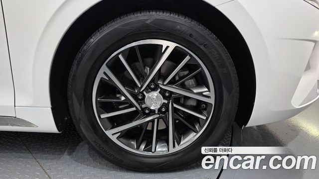 Hyundai Grandeur Новый IG 3.0 LPi Rent Car Premium - фото 4