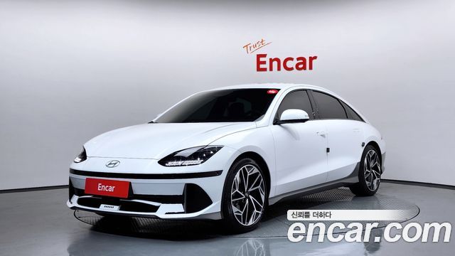 Hyundai Ioniq6 Long Range AWD Prestige - фото 0