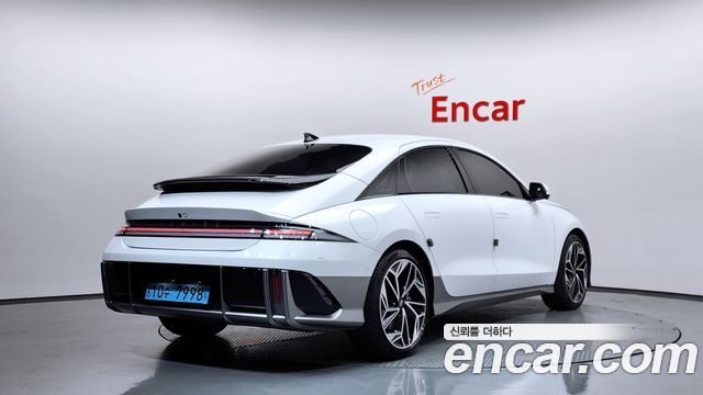 Hyundai Ioniq6 Long Range AWD Prestige - фото 1