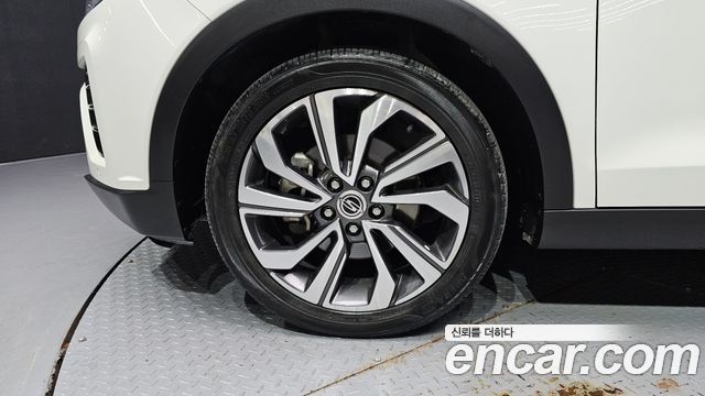 SsangYong Tivoli Gasoline 1.5 4WD V5 - фото 4