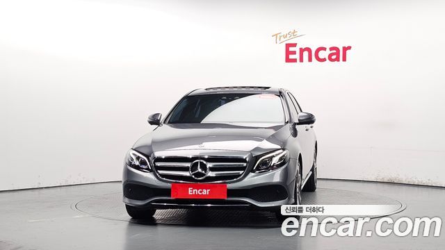 Mercedes-Benz E-Class W213 E300 4MATIC Avnatgarde - фото 2
