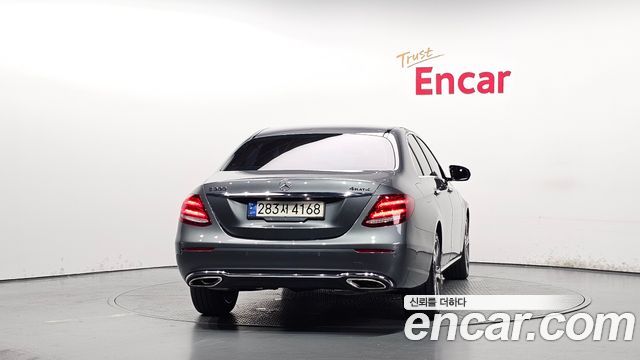 Mercedes-Benz E-Class W213 E300 4MATIC Avnatgarde - фото 3