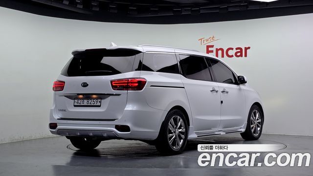 Kia Carnival Новый 9-Seater Noblesse Special - фото 1
