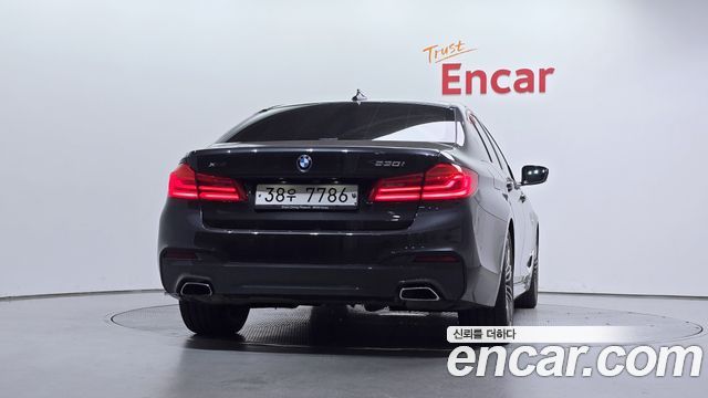 BMW 5-Series G30 530i xDrive M Sport Package Plus - фото 3