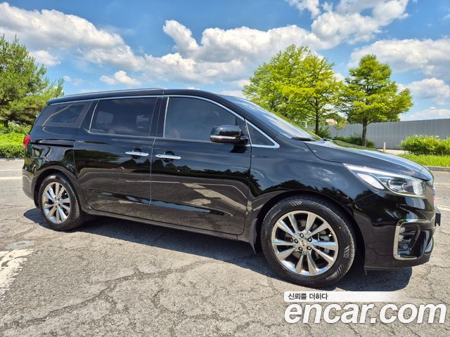 Kia Carnival Новый Gasoline 9-Seater Noblesse Special - фото 2