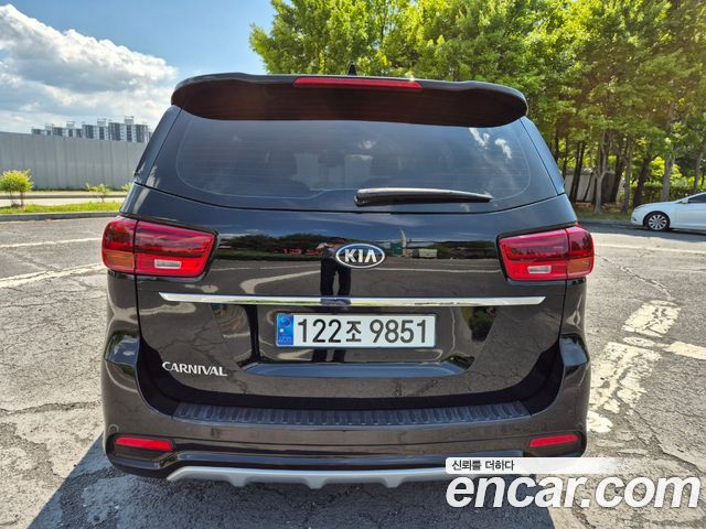 Kia Carnival Новый Gasoline 9-Seater Noblesse Special - фото 3