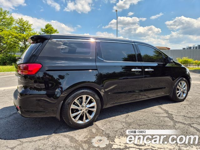 Kia Carnival Новый Gasoline 9-Seater Noblesse Special - фото 4