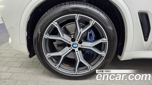 BMW X5 G05 xDrive 40i M Sport - фото 4