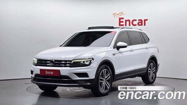Volkswagen Tiguan 2.0 TDI Prestige - фото 0