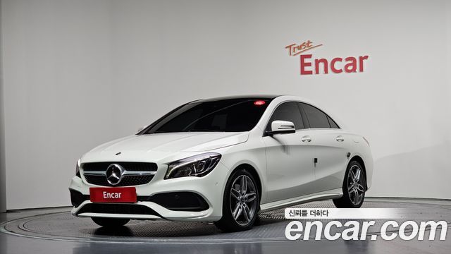 Mercedes-Benz CLA-Class C117 CLA220 AMG Line - фото 0
