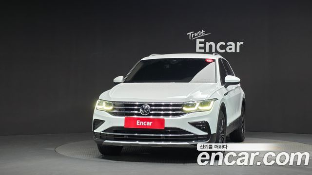 Volkswagen Tiguan 2-го поколения 2.0 TDI Premium - фото 2