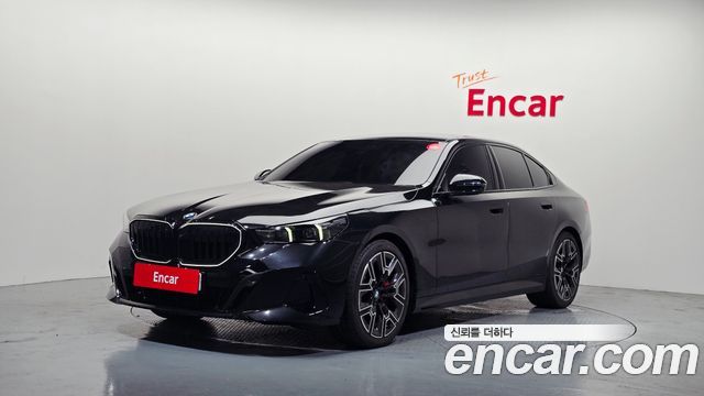 BMW 5-Series G60 530i xDrive M Sport Pro Special Edition - фото 0