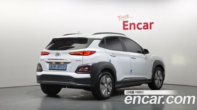 Hyundai Kona Premium - фото 1