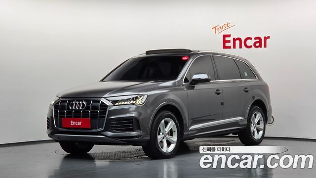 Audi Q7 45 TDI Quattro - фото 0