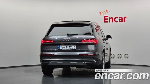 Audi Q7 45 TDI Quattro - фото 3