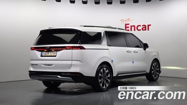 Kia Carnival 4-го поколения 9-Seater Signature - фото 1
