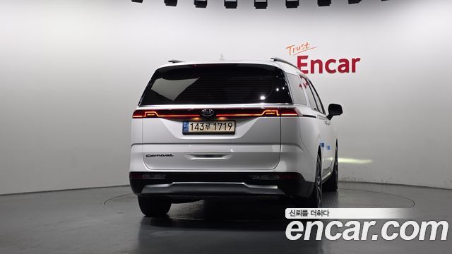 Kia Carnival 4-го поколения 9-Seater Signature - фото 3