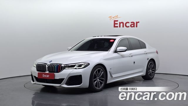 BMW 5-Series G30 520i M Sport - фото 0