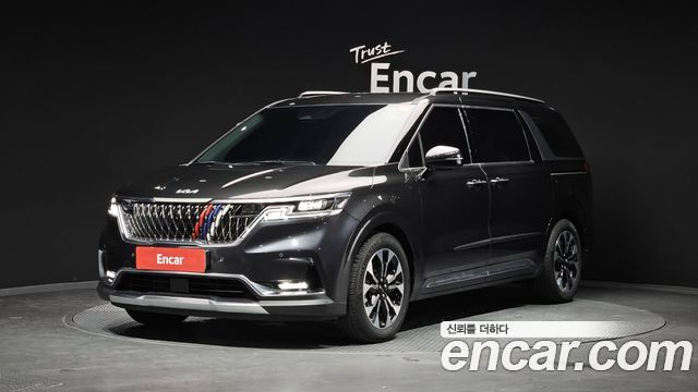 Kia Carnival 4-го поколения 9-Seater Signature - фото 0