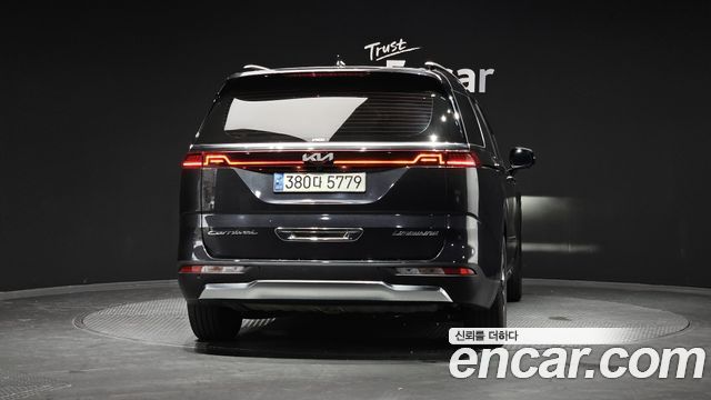 Kia Carnival 4-го поколения 9-Seater Signature - фото 3