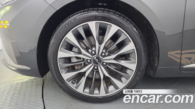Kia K8 2.5 Gasoline 2WD Noblesse - фото 4