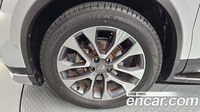 Renault Samsung QM6 Gasoline 2WD RE Signature - фото 4