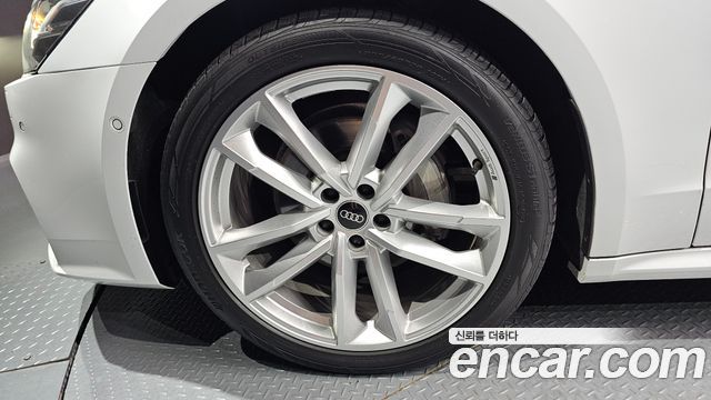 Audi A7 45 TDI Quattro Premium - фото 4